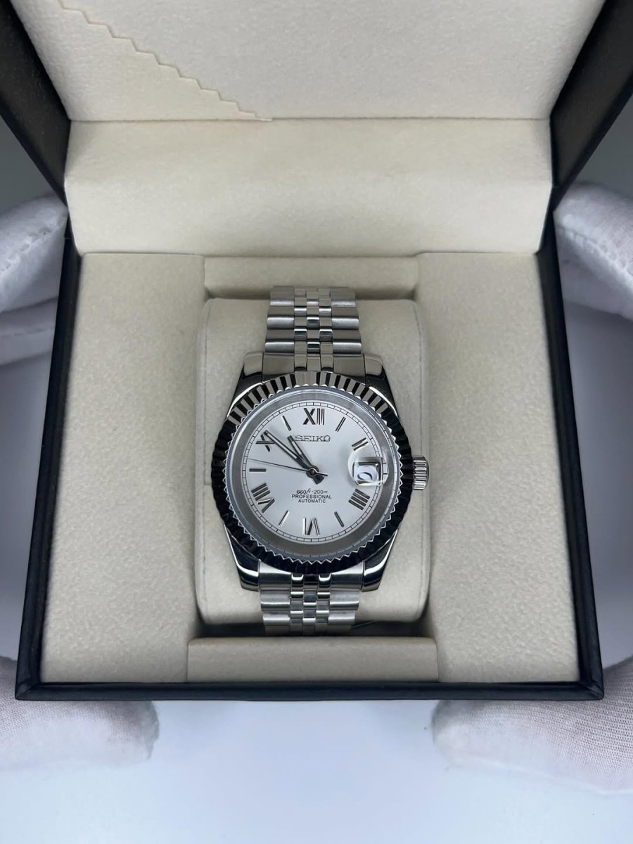 Seiko Datejust Mod (Roman Silver) - OnTimeMods